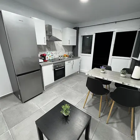 Apartment Luxury Tajao 1 *
